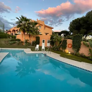 Deluxe In Royal Cabopino Townhouse Privatunterkunft Marbella